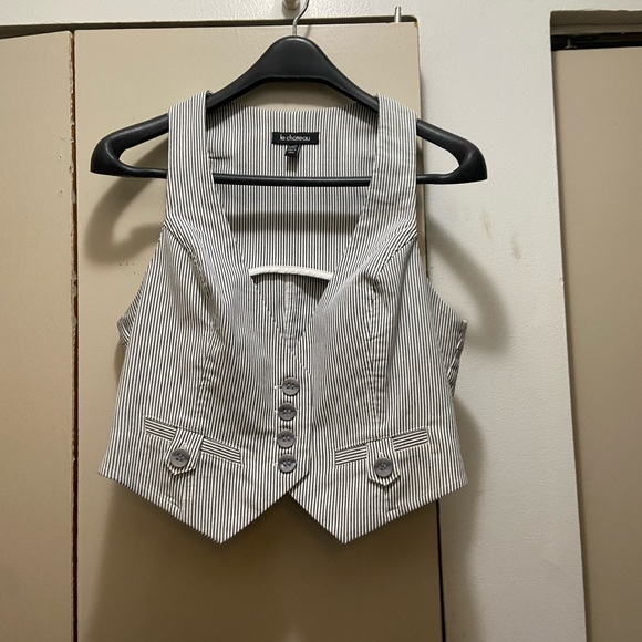 2 piece women vest and pants le chateau - Picture 3 of 8
